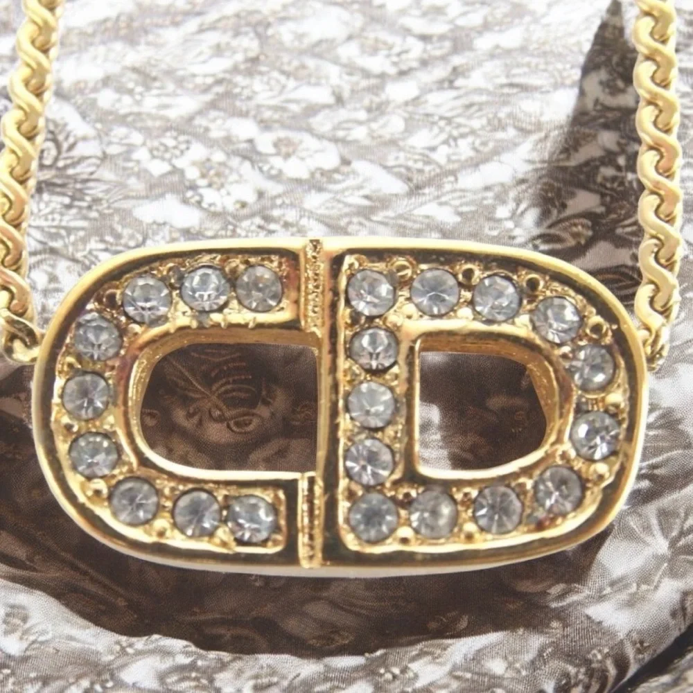 DIOR CD Logo Necklace 🤩 - Picture 4 of 9